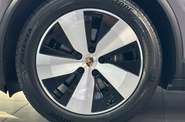 Porsche Macan Base