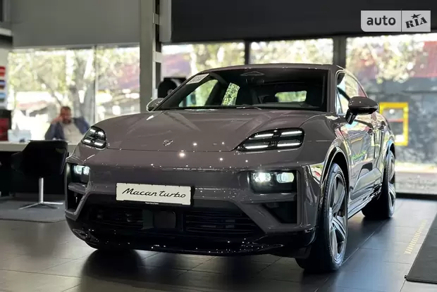 Porsche Macan Base