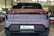 Porsche Macan Base