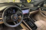 Porsche Macan Base