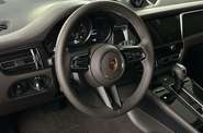 Porsche Macan Base