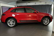 Porsche Macan Base