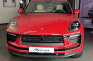 Porsche Macan Base