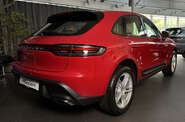 Porsche Macan Base