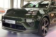 Porsche Macan Base