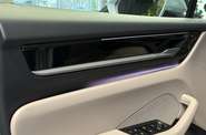 Porsche Macan Base