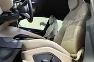 Porsche Macan Base