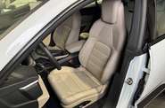 Porsche Macan Base