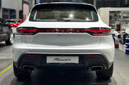 Porsche Macan Base