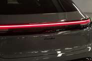 Porsche Macan Base