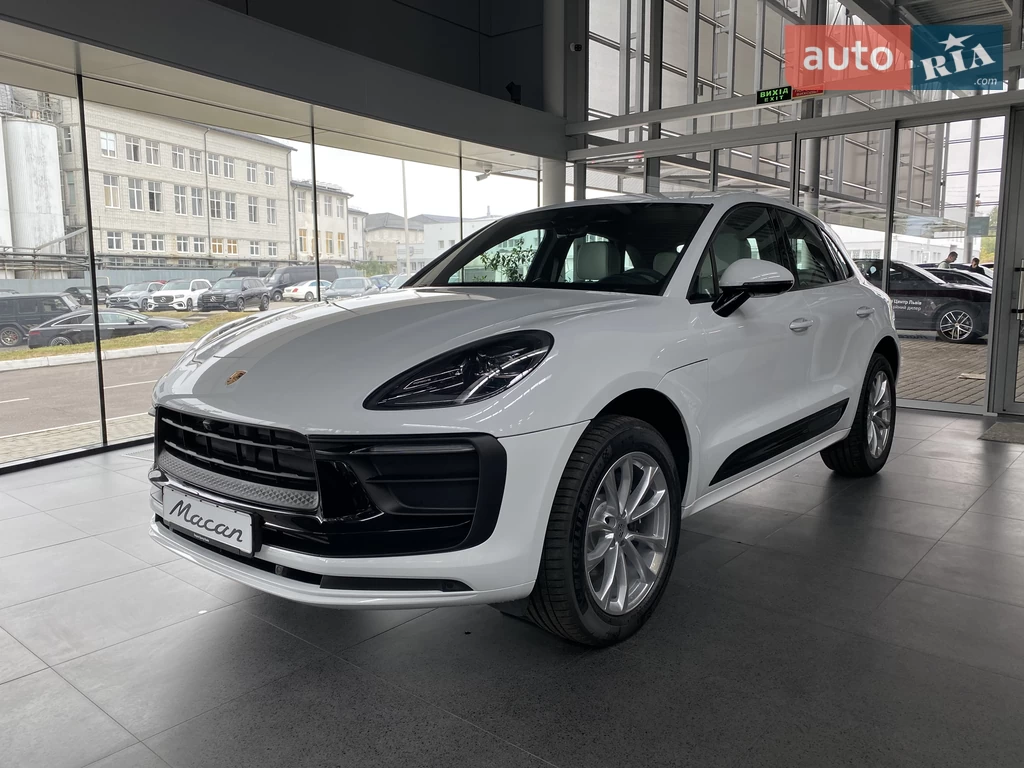 Porsche Macan Base