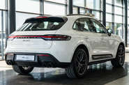 Porsche Macan Base