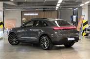 Porsche Macan Base
