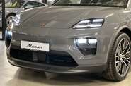 Porsche Macan Base