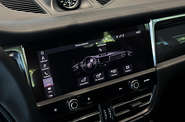 Porsche Macan Base