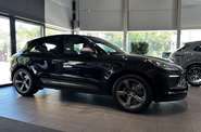 Porsche Macan Base