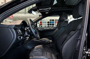 Porsche Macan Base