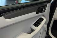 Porsche Macan Base