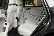 Porsche Macan Base