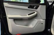 Porsche Macan Base