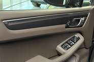 Porsche Macan Base