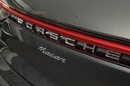 Porsche Macan Base