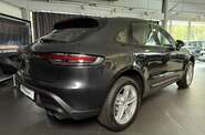 Porsche Macan Base