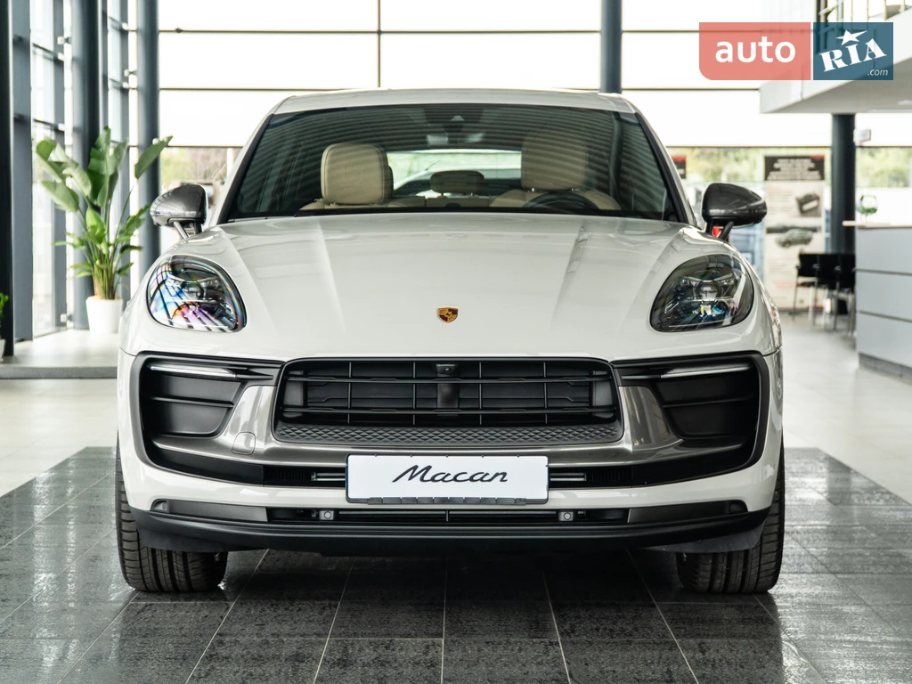Porsche Macan Base