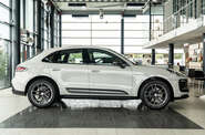 Porsche Macan Base