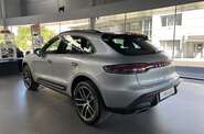 Porsche Macan Base
