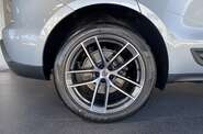 Porsche Macan Base