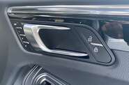 Porsche Macan Base