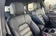 Porsche Macan Base