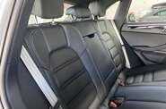 Porsche Macan Base