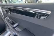 Porsche Macan Base