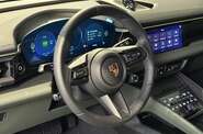 Porsche Macan Base