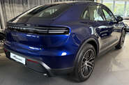 Porsche Macan Base