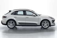 Porsche Macan Base