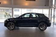 Porsche Macan Base