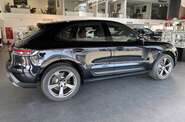 Porsche Macan Base