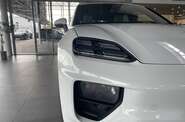 Porsche Macan Base