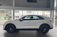 Porsche Macan Base