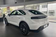 Porsche Macan Base