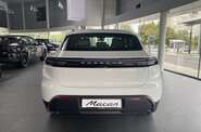 Porsche Macan Base