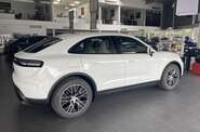 Porsche Macan Base