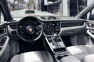 Porsche Macan Base
