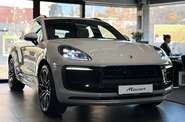 Porsche Macan Base