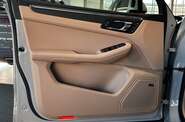 Porsche Macan Base