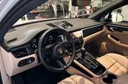 Porsche Macan Base