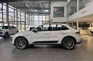 Porsche Macan Base